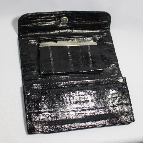 Women's Black Faux Leather Tri-fold Wallet - Picture 3 of 5